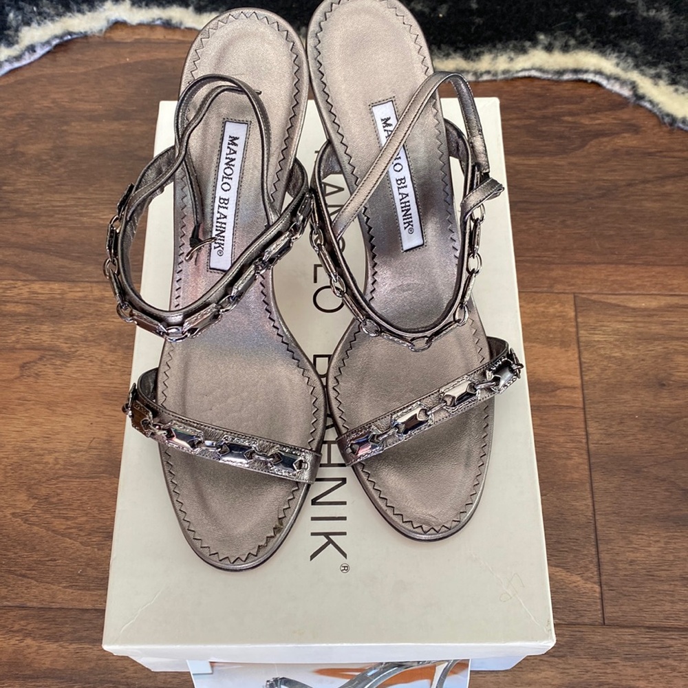 Manolo Blahnik Gunmetal/silver heel New in box